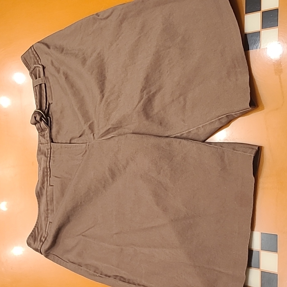 Dana Buchman Women's Brown Stretch Shorts, w/ attached belt, Size 14